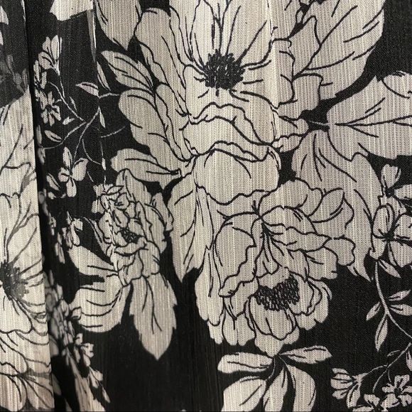 NWT Vince Camuto floral print sleeveless top Pet M - Picture 5 of 11